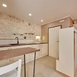 Апартаменты And Kudelik Centar